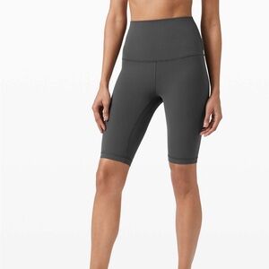 Lululemon align super high rise shorts- Size 8